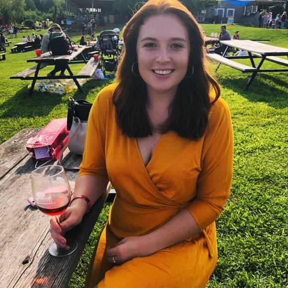 Meet your Posher, Amanda - Picture 1 of 1